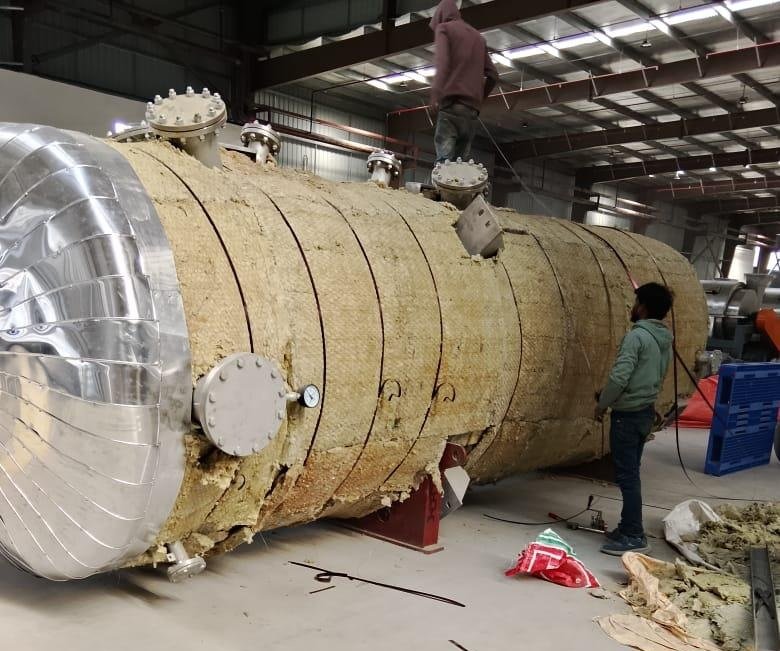 Industrial Pipe Insulation Installation